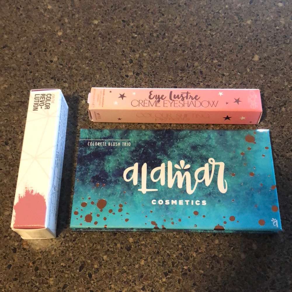 Boxycharm items May!